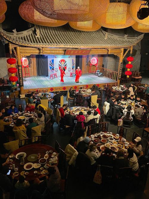 成都休闲好去处价格大揭秘！茶馆、按摩、川剧表演各有不同